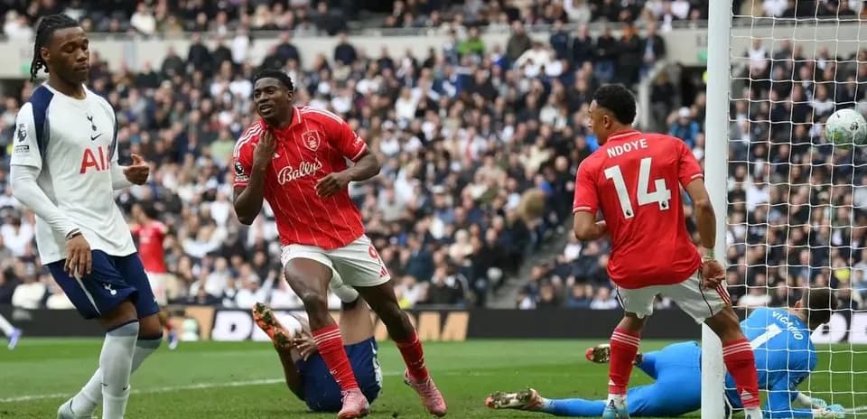 Nottingham Forest player celebrating a goal