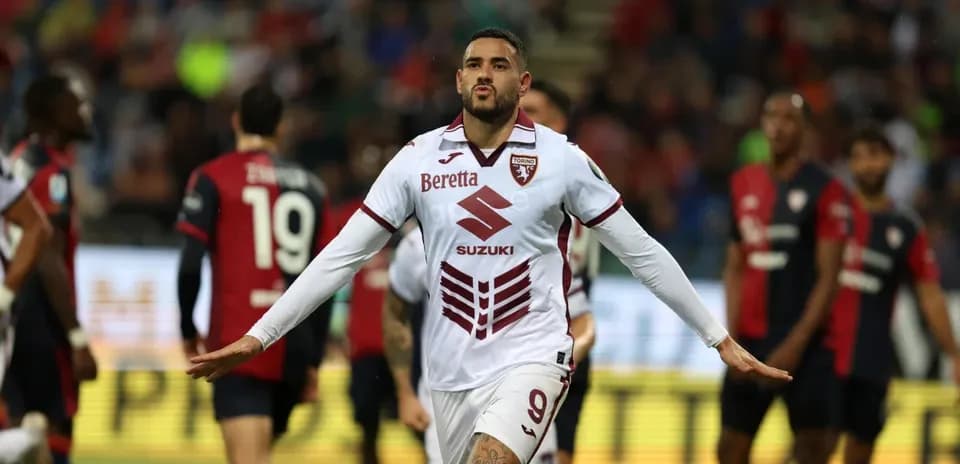 Torino player celebrating a goal against Cagliari