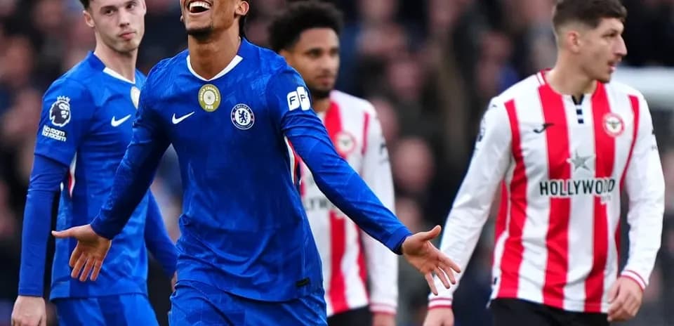 Chelsea player celebrating goal against Brentford
