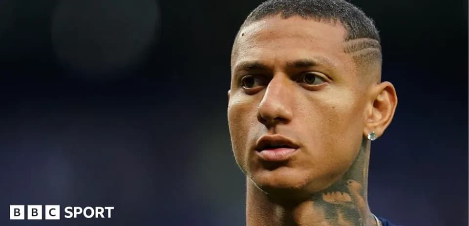 Player with short hair and tattoos during match