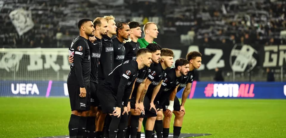 Sturm Graz team lineup before UEFA match
