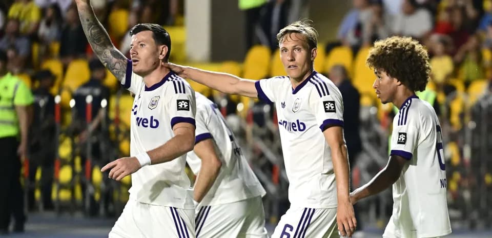 Anderlecht players celebrating a goal during match
