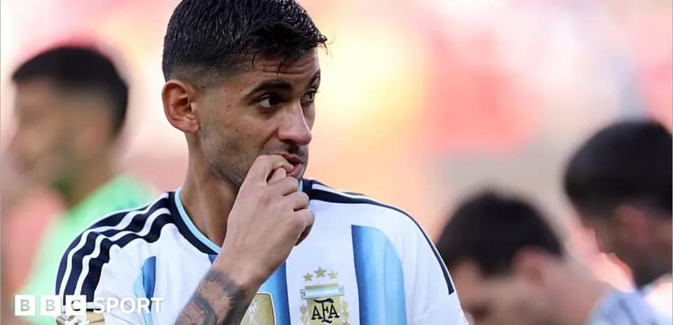 Argentinian player biting nails during warm-up