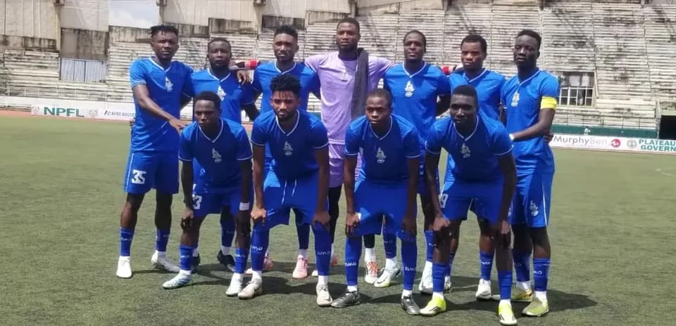 Rivers United team posing for a photo