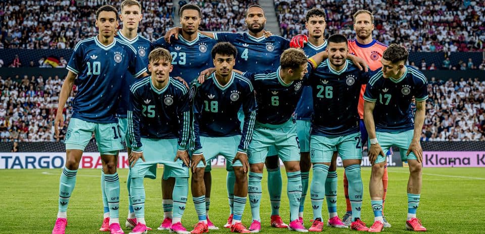 German national team posing before a match