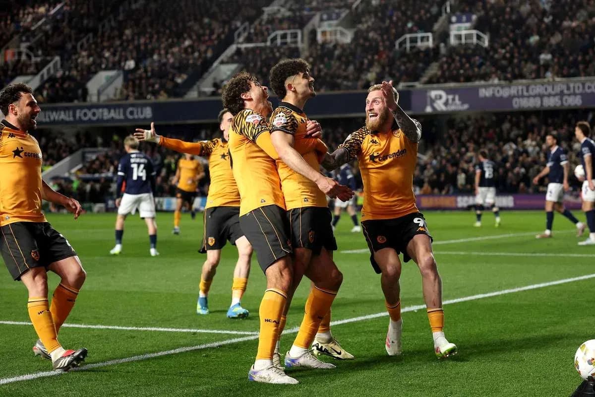 Wolverhampton players celebrating a goal during match