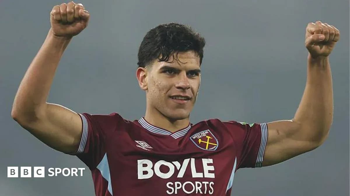 Player celebrating in West Ham United jersey