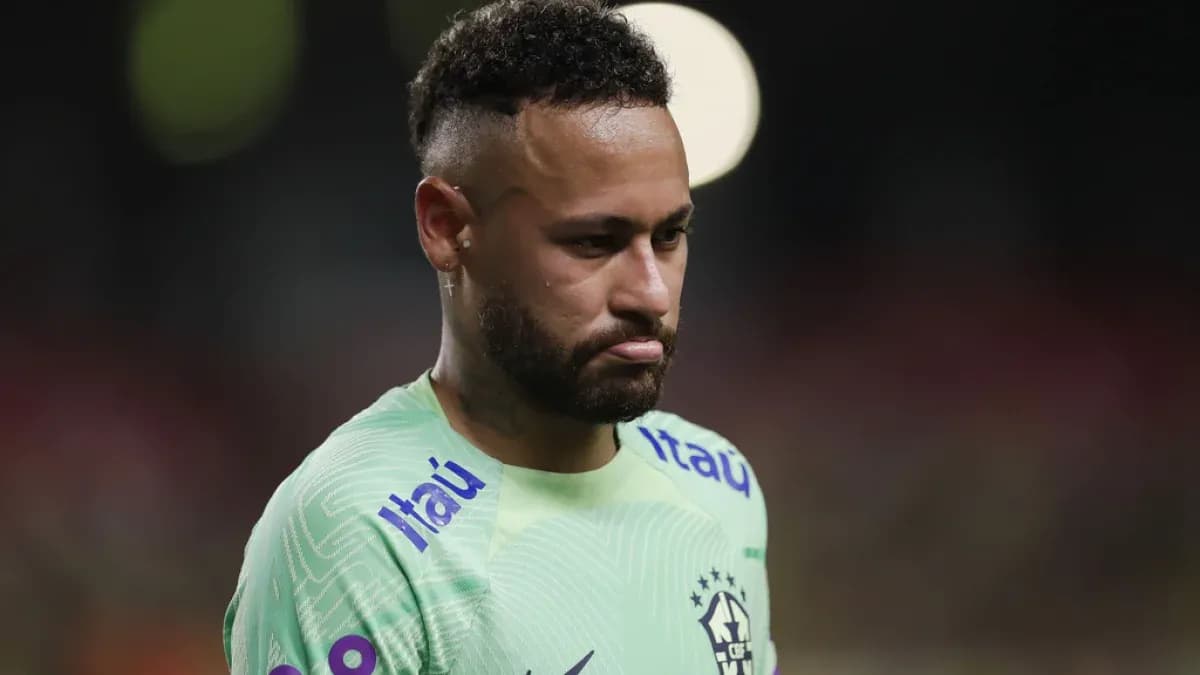 Neymar in Brazil kit during match