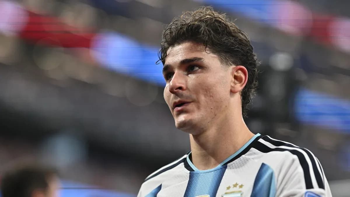 Argentinian player wearing national team jersey