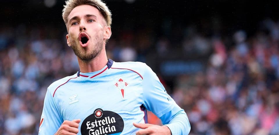 Celta Vigo player celebrating a goal