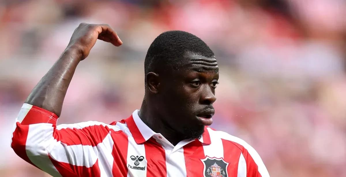 Sunderland player gesturing during match action