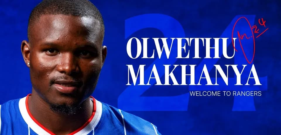 Olwethu Makhanya posing in Rangers jersey