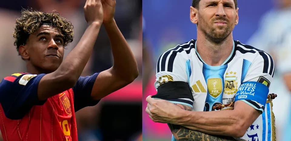 Spain and Argentina players before World Cup match