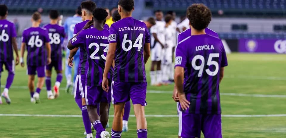 Orlando City II players walking on the field