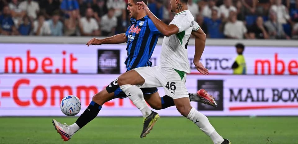 Atalanta player in action against Sassuolo