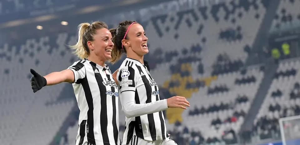 Juventus Women team photo.
