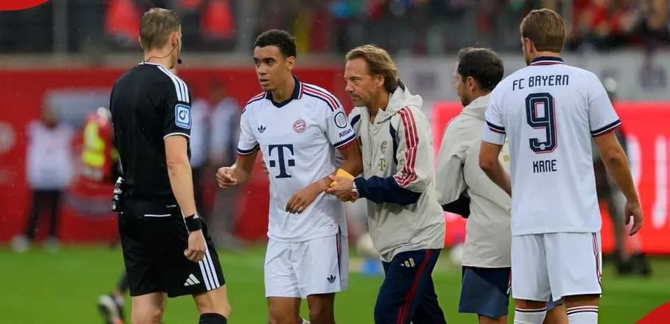 Bayern Munich player being substituted during match