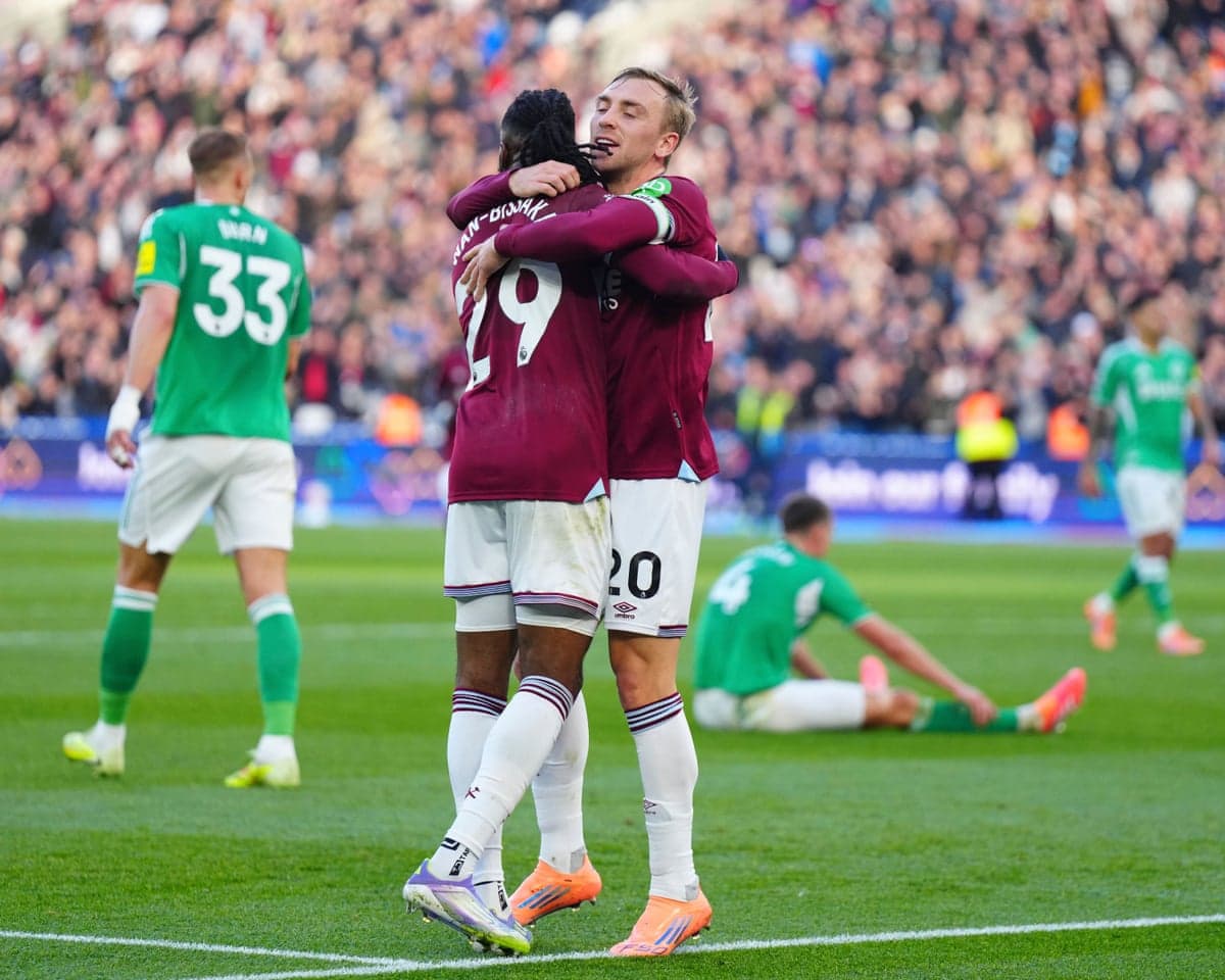 Players celebrating goal during Newcastle vs West Ham