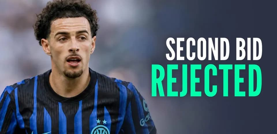 Player in Inter Milan jersey during match