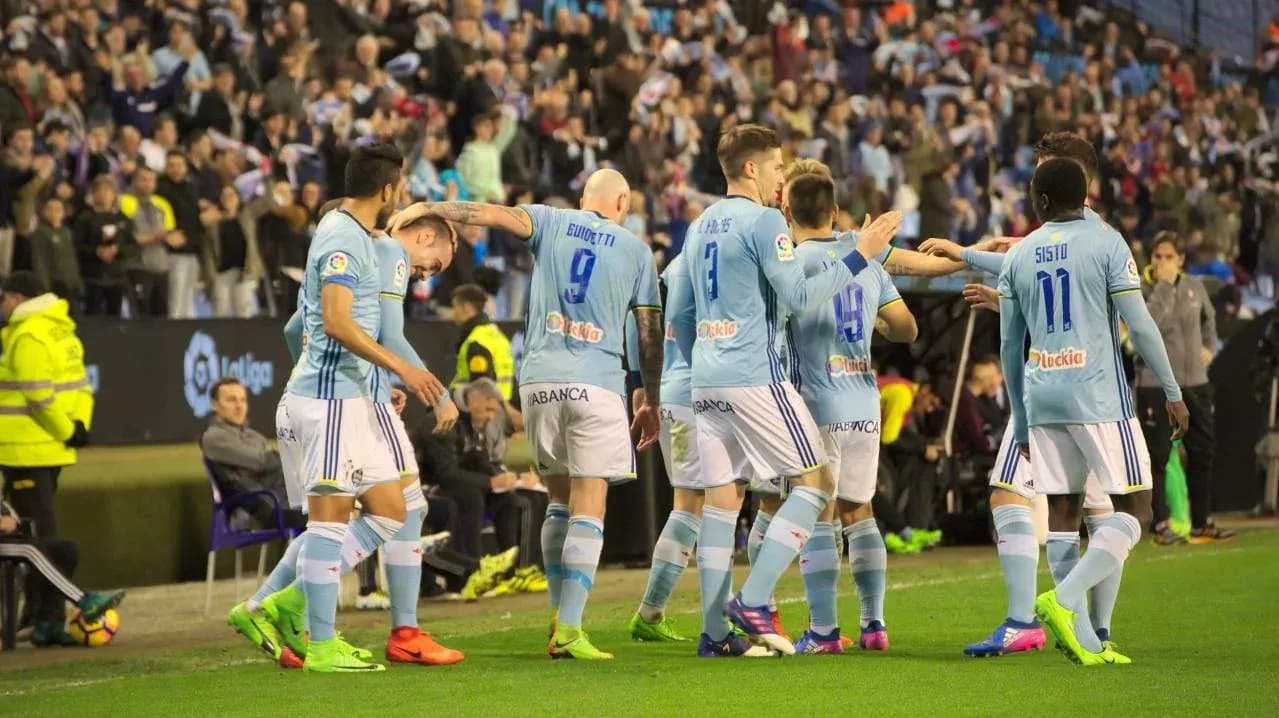 Celta Vigo players celebrating a goal