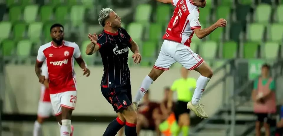 Players competing during FK Crvena Zvezda match