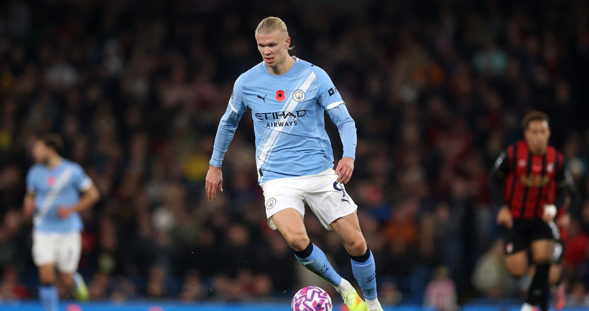 Erling Haaland dribbling during Bournemouth match