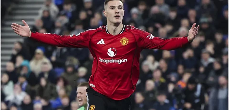 Player celebrating after scoring a goal for Manchester United