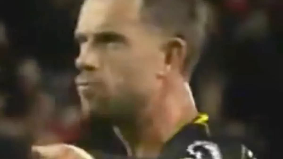 Player reacting during a match with intense focus