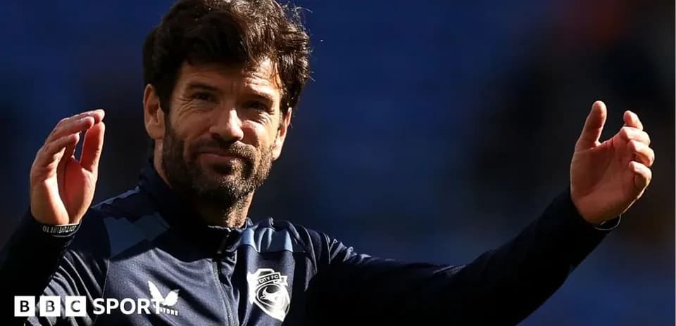 Coach gesturing during a training session