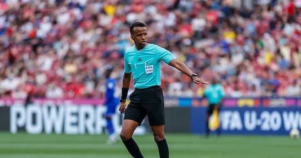Referee signaling during FIFA U-20 World Cup match
