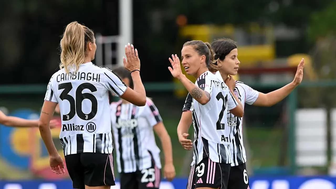 Juventus women celebrating a goal during match