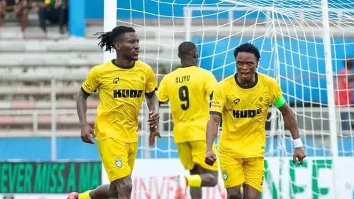 Kano Pillars players celebrating a goal
