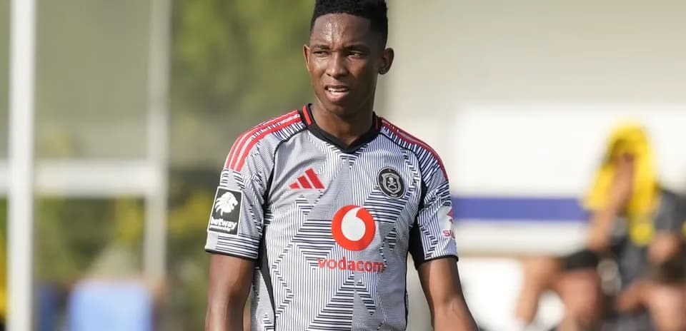 Player in grey jersey during training session