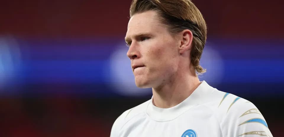 Player in Napoli jersey during pre-match warm-up