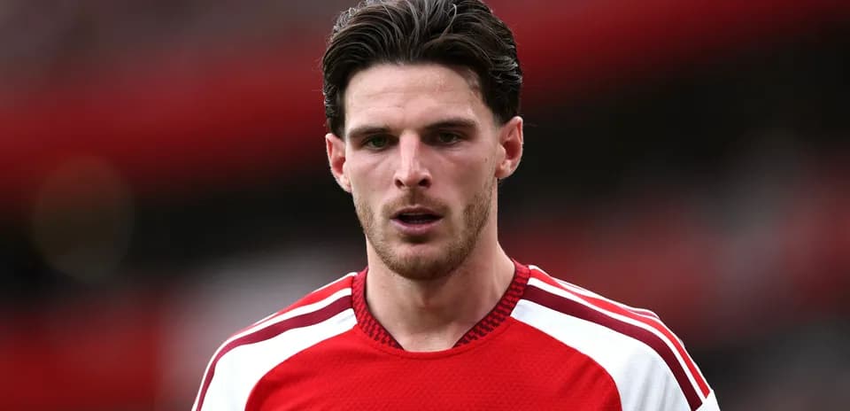 Player in Arsenal jersey during match