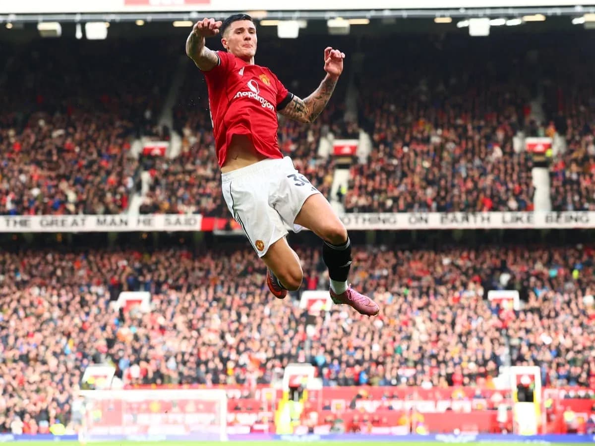 Player celebrating during Sunderland vs Manchester United match