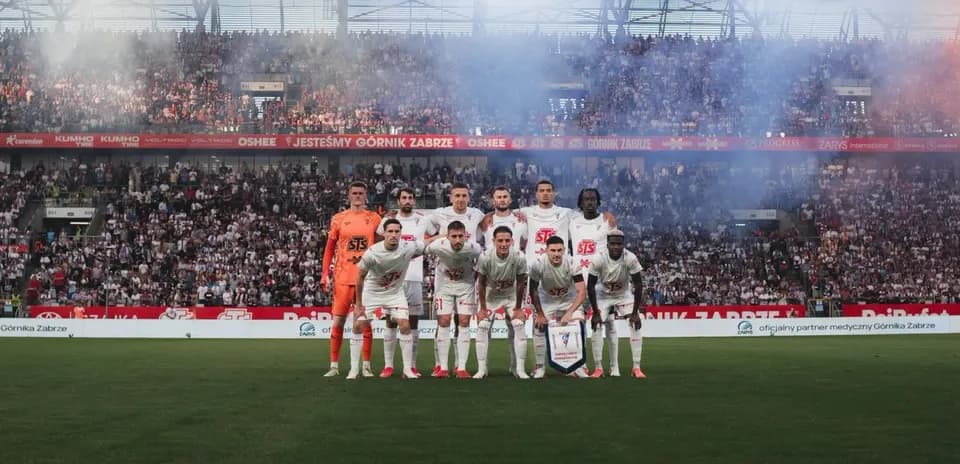 Gornik Zabrze team lineup before match