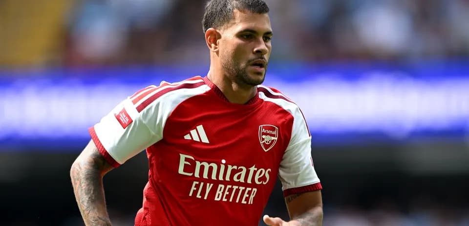 Player wearing Arsenal jersey during match