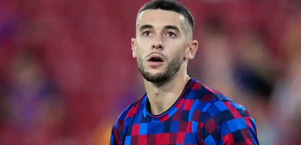 Player in FC Barcelona jersey during match