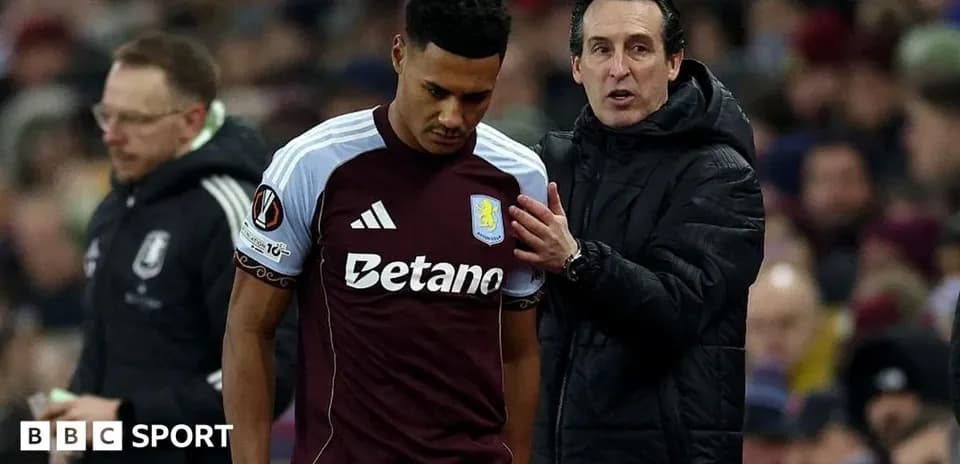 Manager speaking to player during match substitution