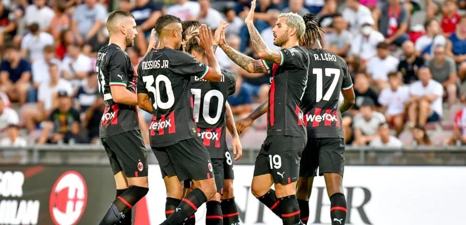 AC Milan players celebrating a goal