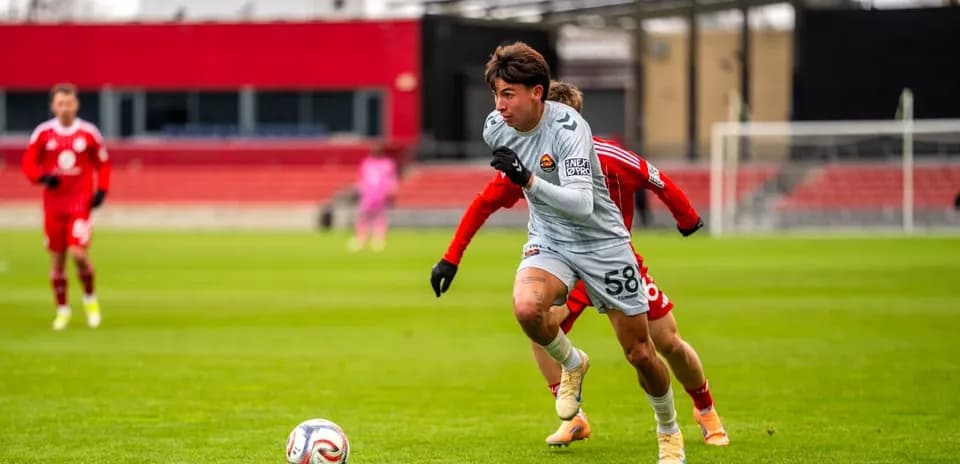 Player in action during Chicago Fire II match