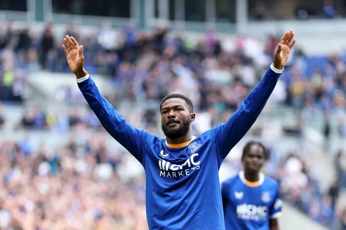 Everton player celebrating during match