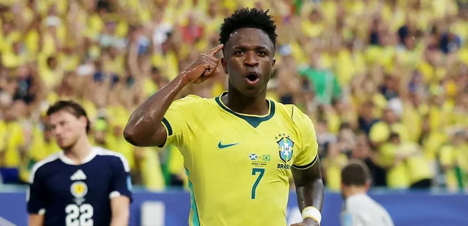 Brazilian player celebrating a goal during match