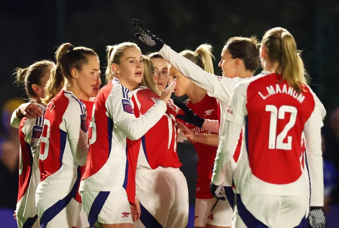 Arsenal W players celebrating a goal