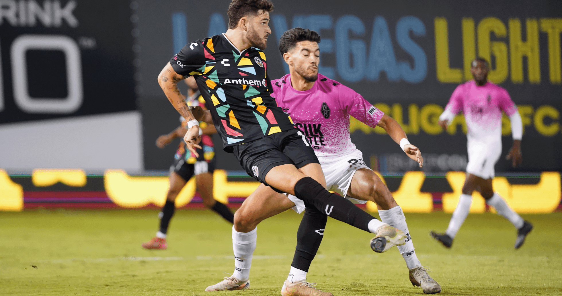 Las Vegas Lights player tackles Oakland Roots opponent