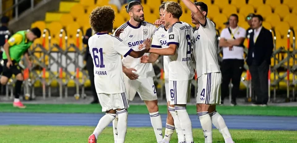 Anderlecht players celebrating a goal during match