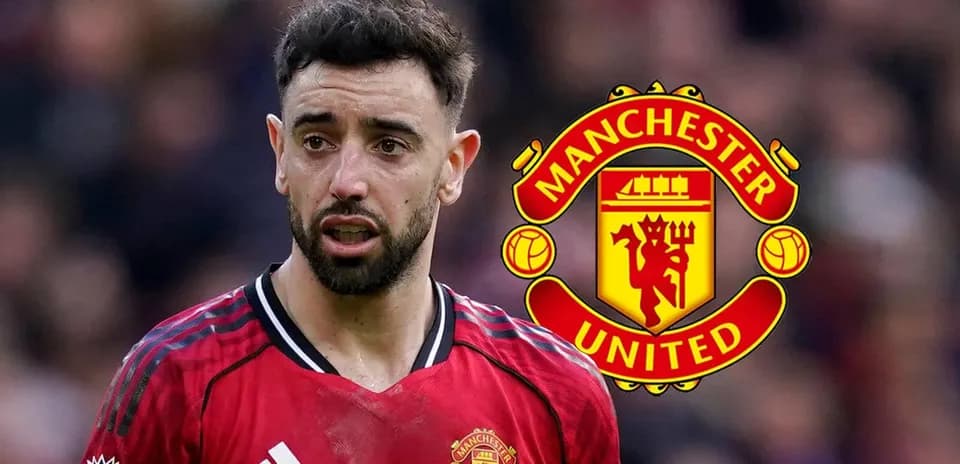 Bruno Fernandes in Manchester United kit during match
