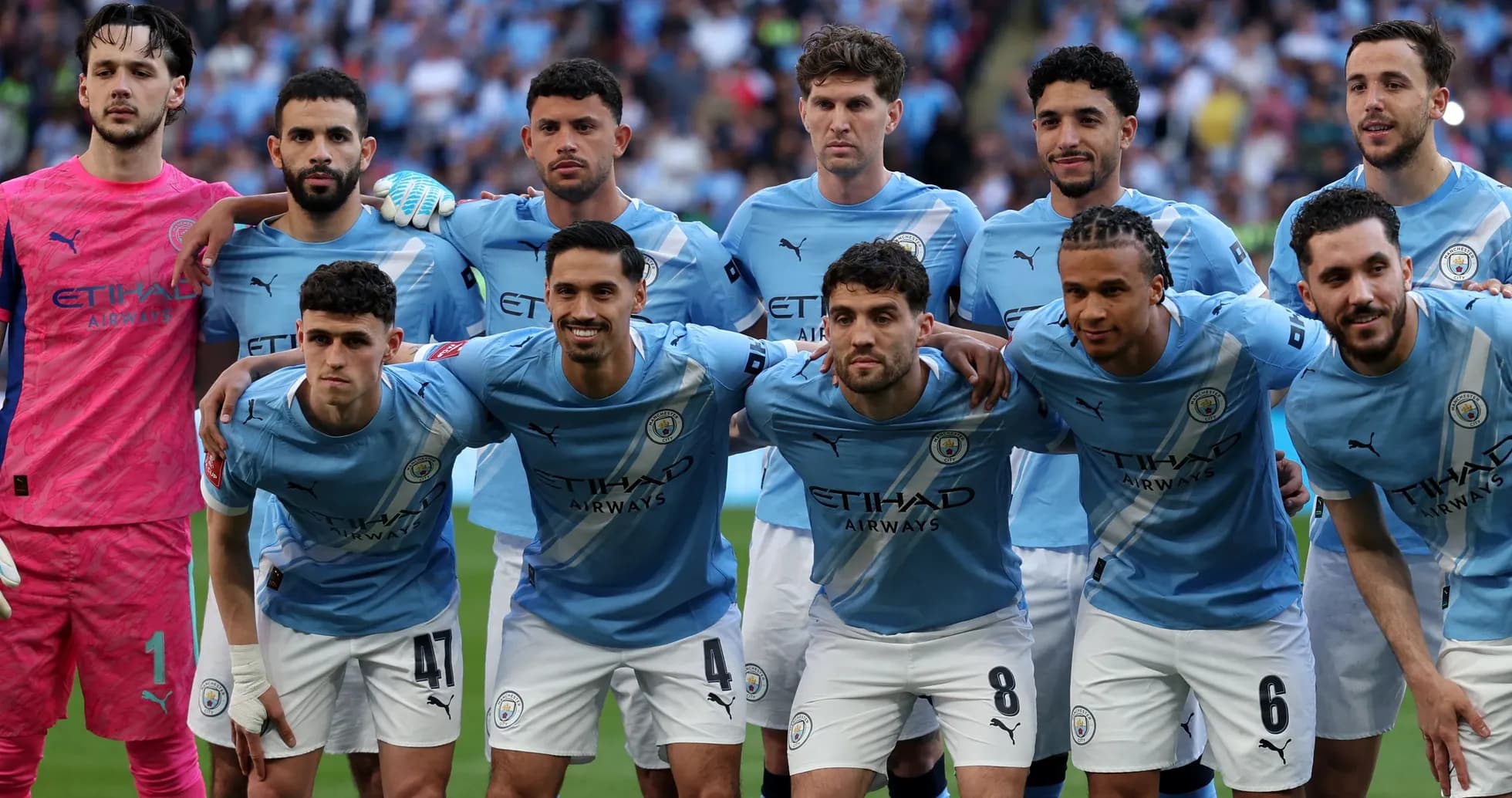 Manchester City team posing for group photo