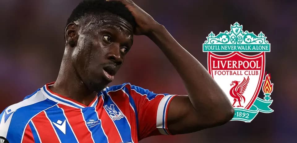 Crystal Palace player in distress during match